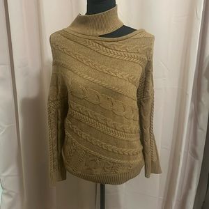 Beautiful off-the-shoulder sweater in cognac.